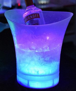 LED kofa za led sa automatskom promenom 7 boja i zvučnikom