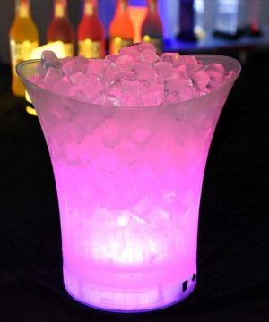 LED kofa za led sa automatskom promenom 7 boja i zvučnikom